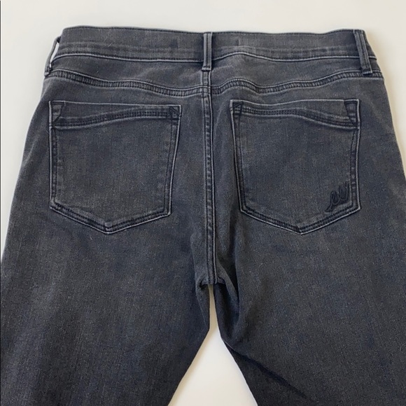 Express Jeans - Picture 3 of 6